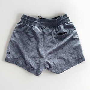 Lululemon Spring Break Away Short Gray Size 4 Minimalist Running Athleisure